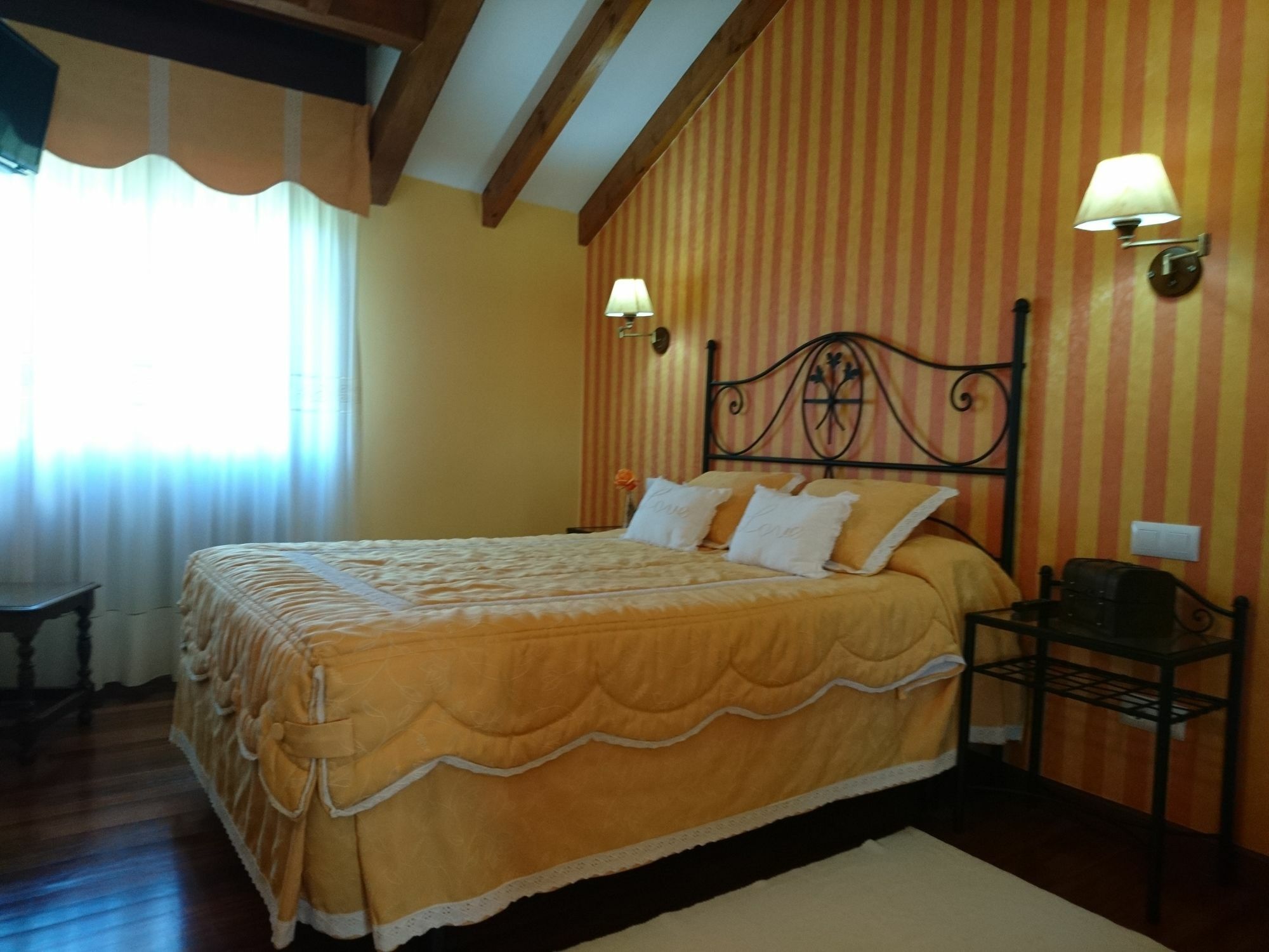 El Jardin 3* Santillana del Mar