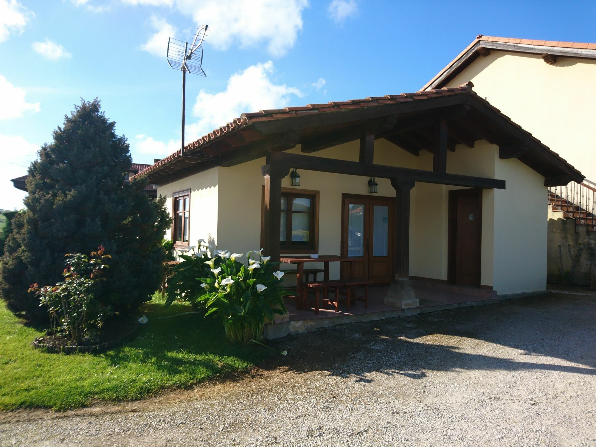 El Jardin Inn